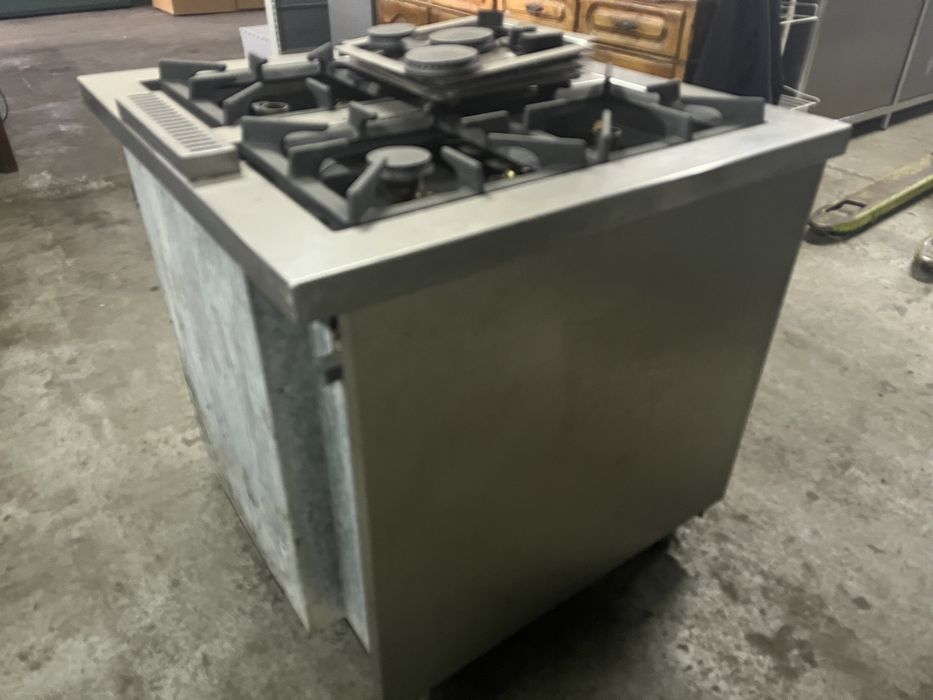 Fogão Junex 4 bocas impecavel mas faltam as torneiras do gas