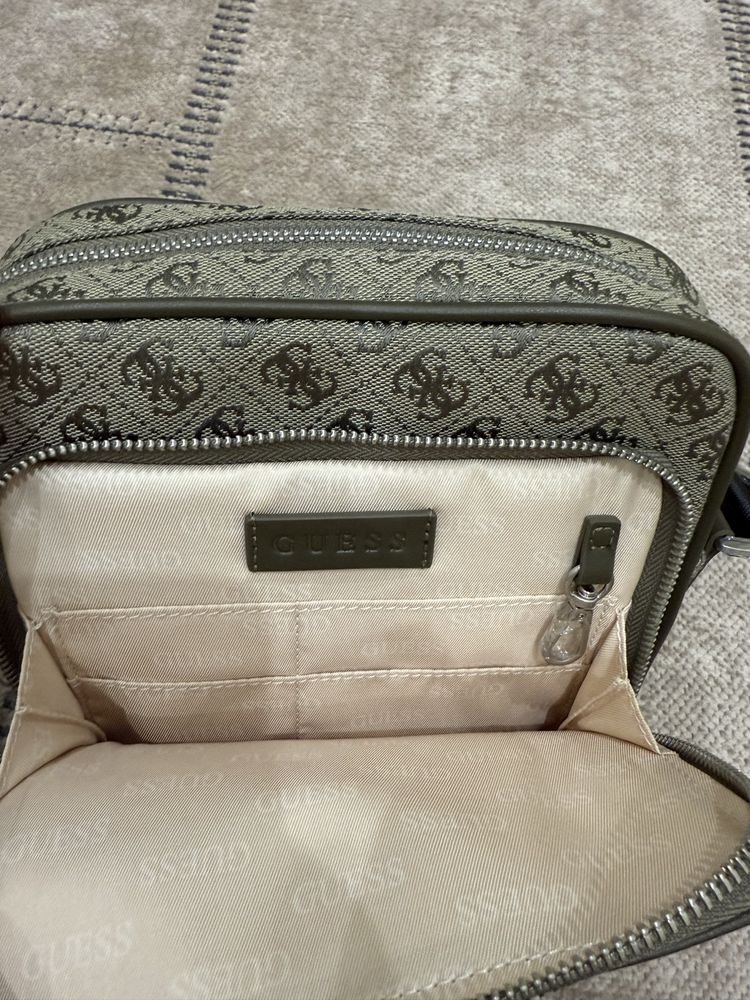 Сумка guess нова