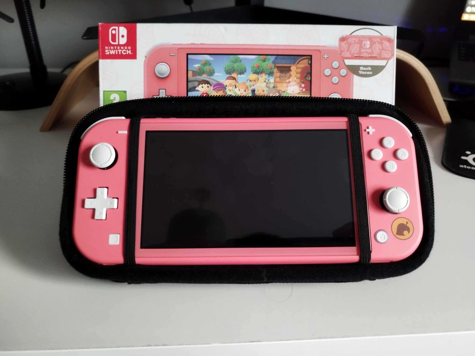 Nintendo Switch Lite Animal Crossing Edition – Como Nova
