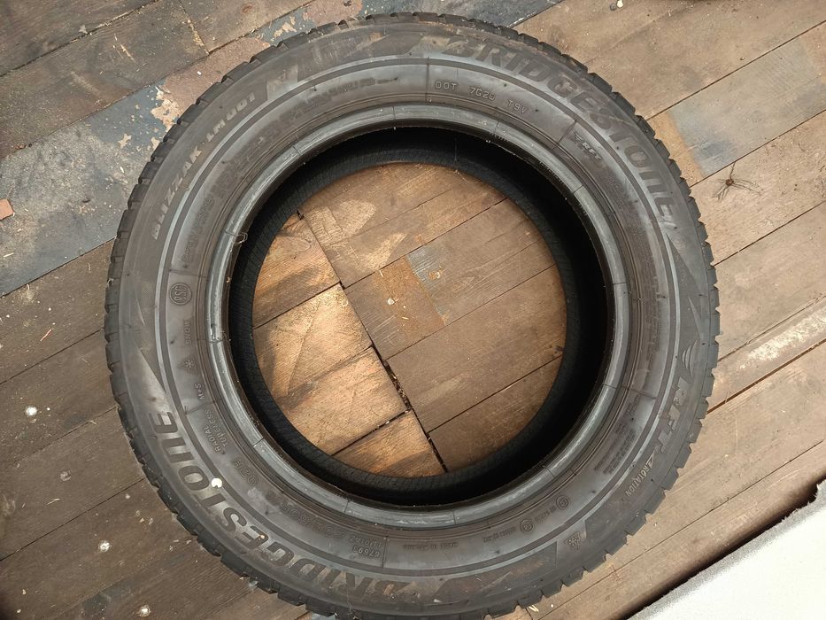 Opony zimowe 205/60r16 Bridgestone cena za 2 szt