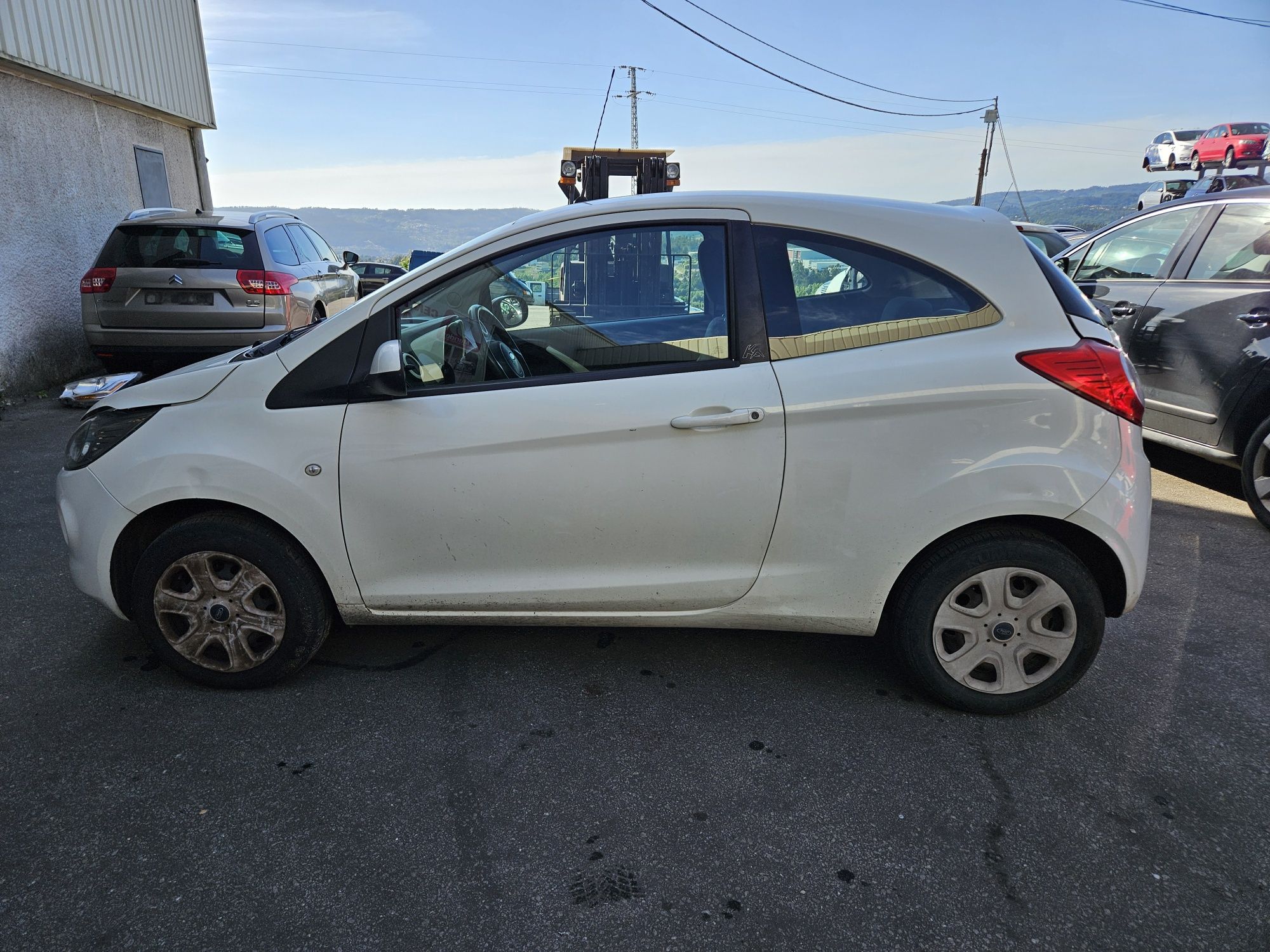 Ford KA 1.2i de 2010 para peças
