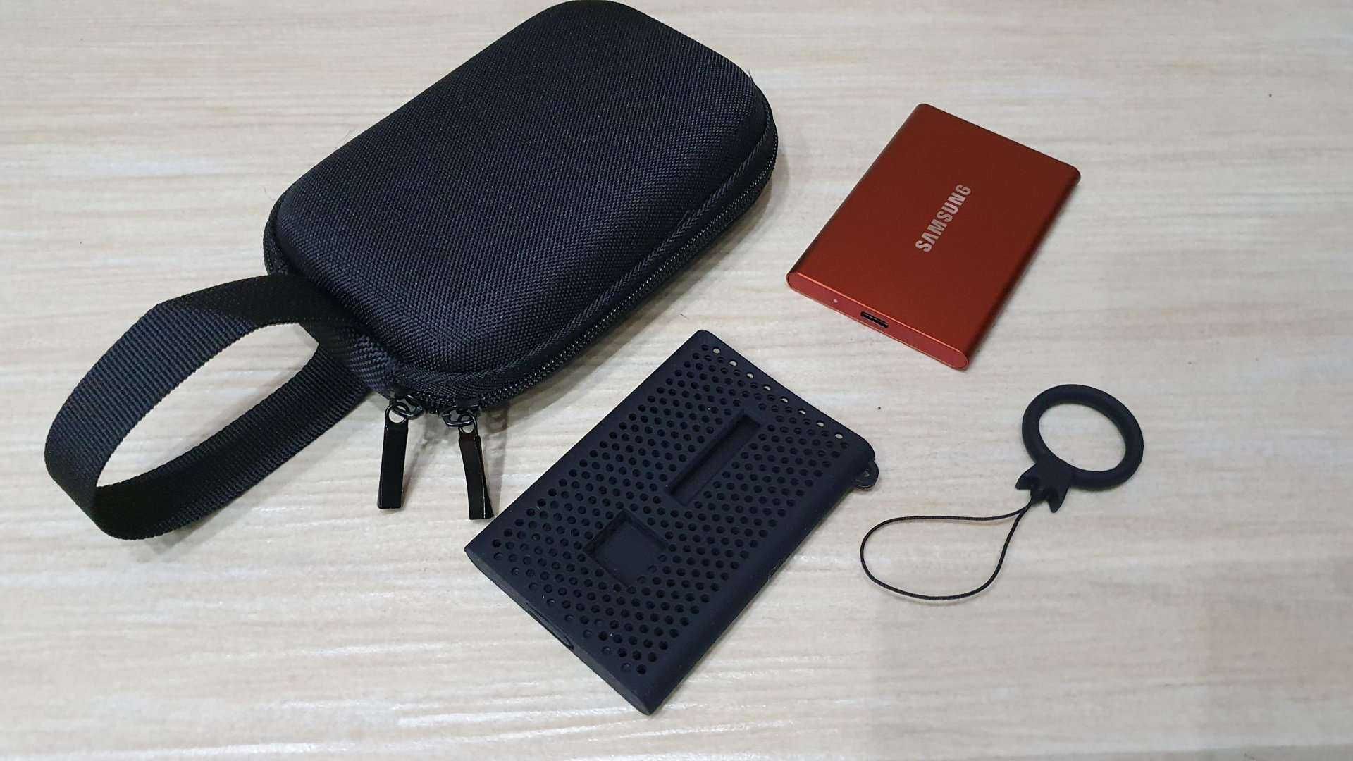 etui do dysków SSD Samsung T7/T7 TOUCH zestaw 2w1