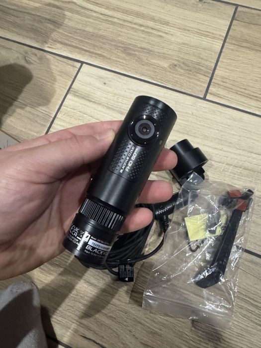 Топовий відеорегістратор Blackvue DR750X-1CH Plus