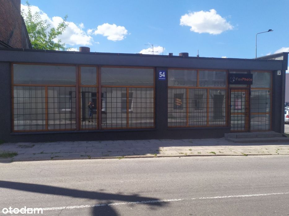 Przestronny lokal na sprzedaż z dobrą dostępnością