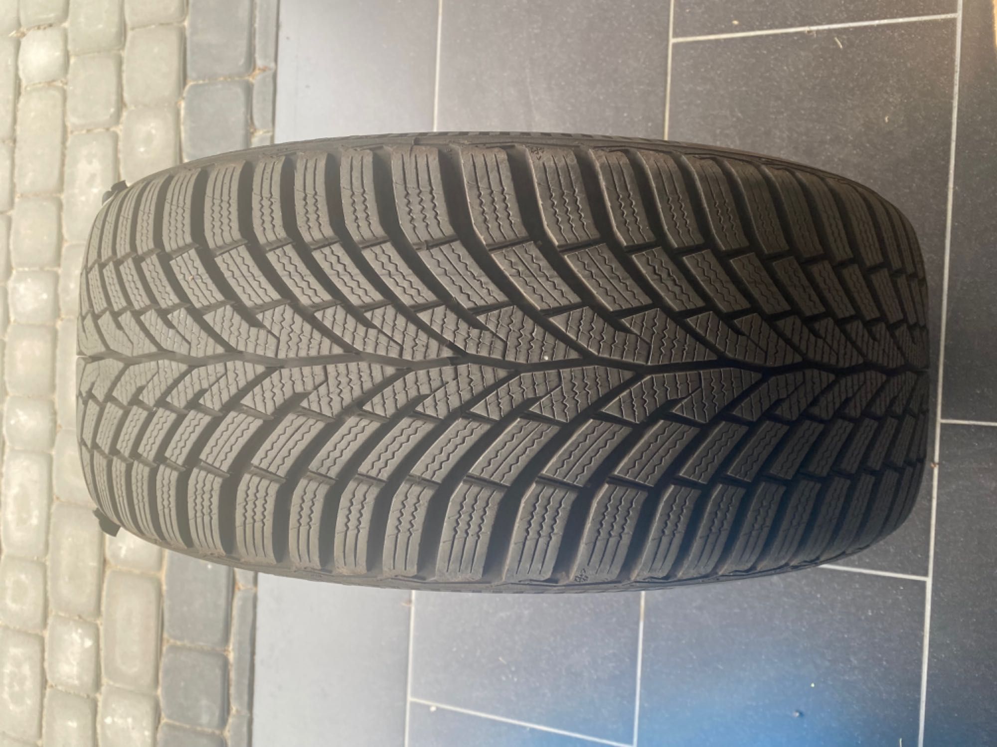 2x Opony zimowe Continental WinterContact TS870 225/45R17 12.2024 bdb