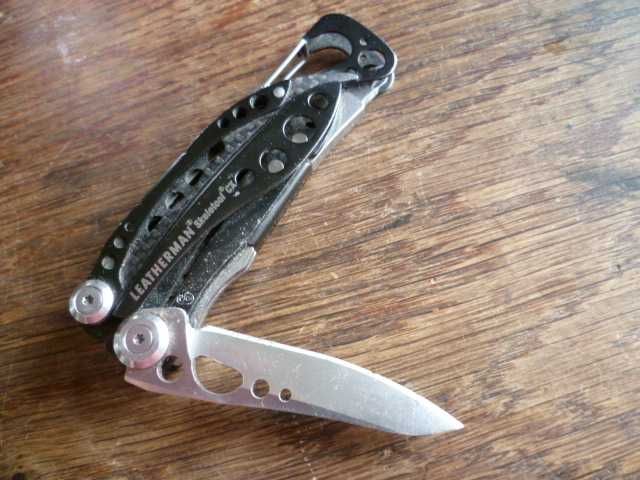 Multitool Leatherman skeletool cx