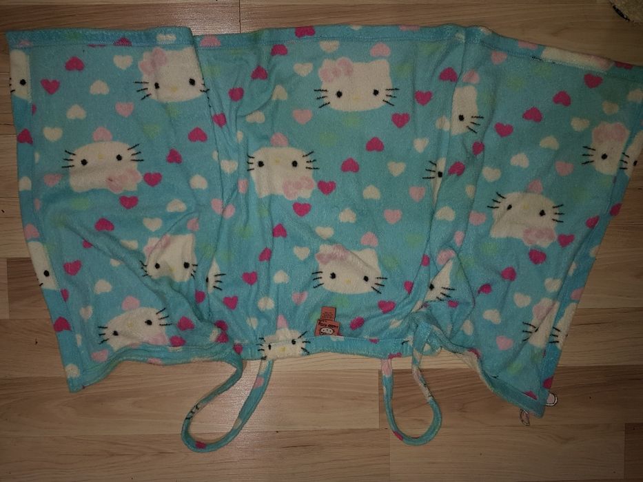 szlafrok piżama z kapciami Hello Kitty