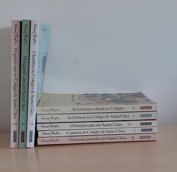 Coleção de livros "As gémeas no colégio de Santa Clara"
