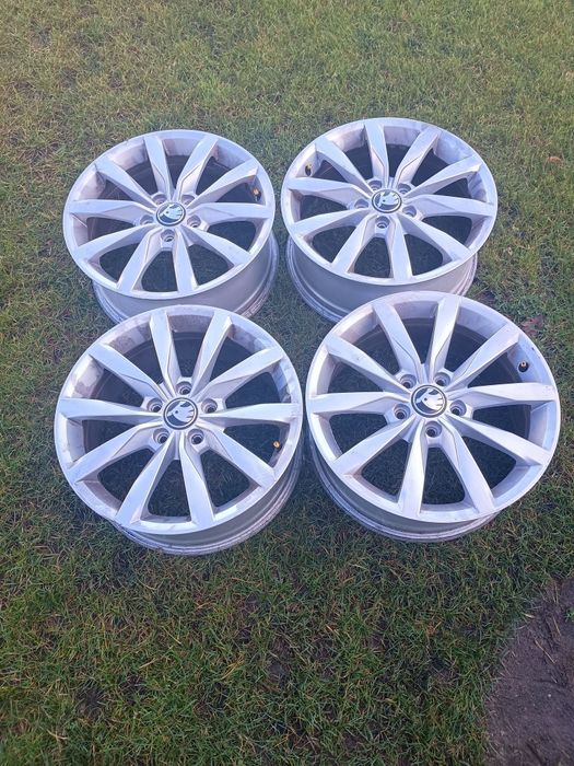Sprzedam alufelgi R17 superb 5×112