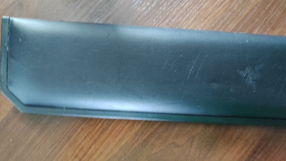 Podkladka pod nadgarski razer