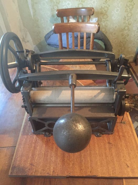 Плисеровочная машинка Singer 49K2