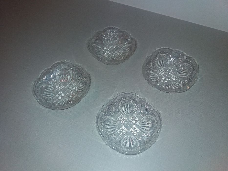 sprzedam dzbanek z kamionki miseczki kryształowe