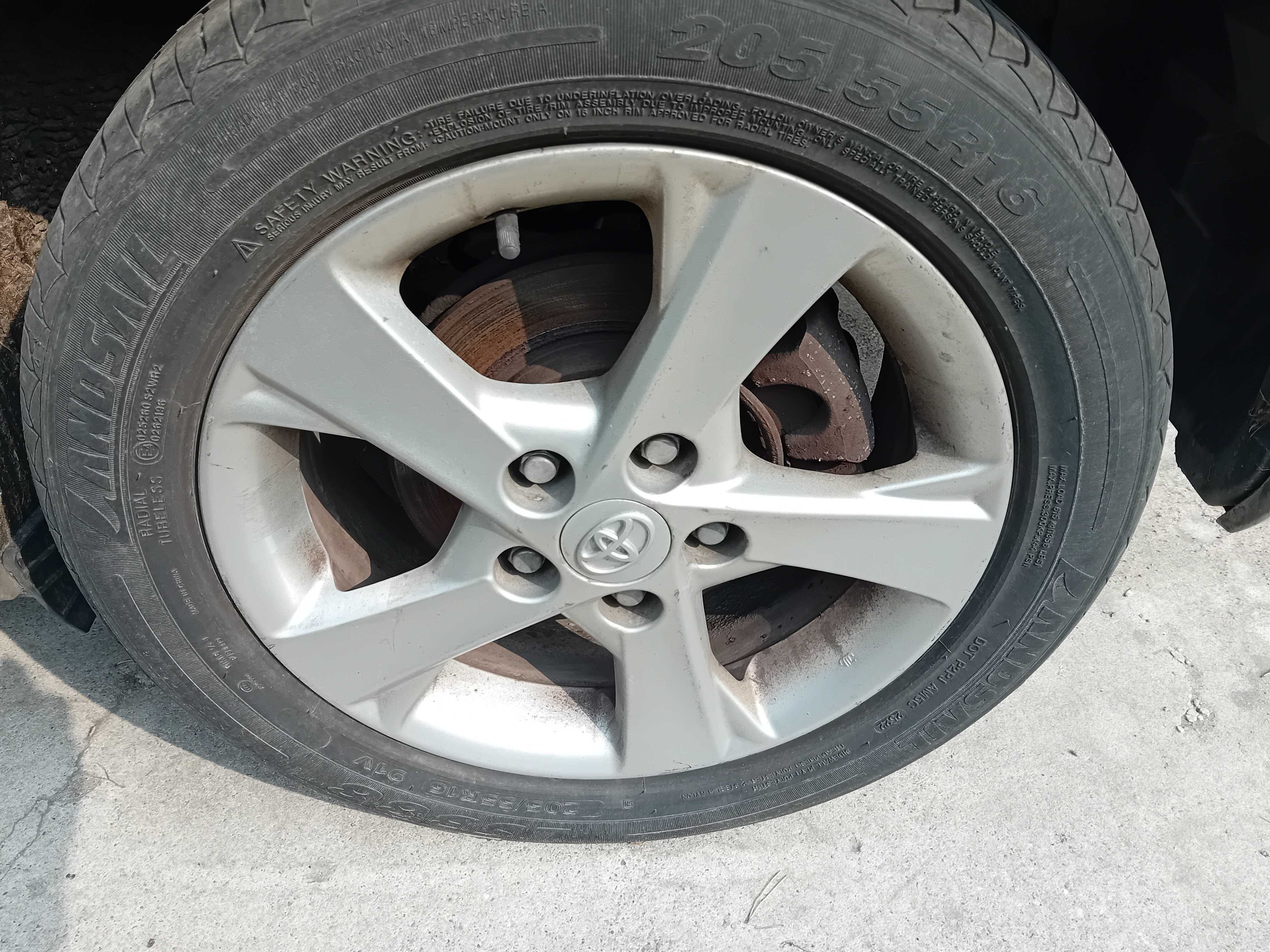 Felgi Aluminiowe Toyota 5x114,3 16 Cali  Auris Corolla Verso itp