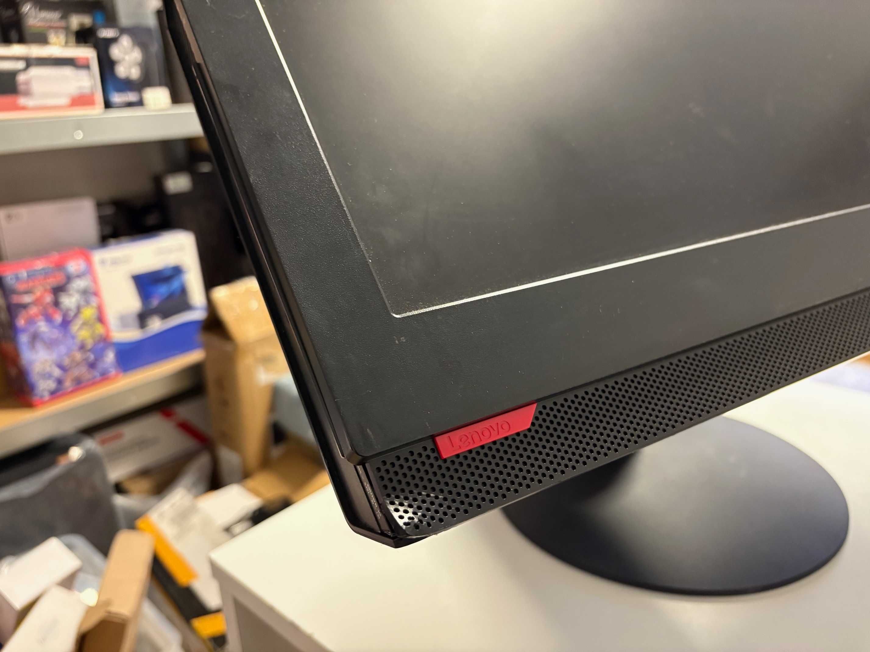KOMPUTER PC All in One LENOVO M900z Intel i5-6500 8GB 256GB SSD W10H