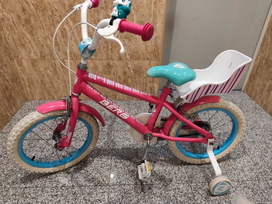 Bicicleta de menina roda 16 com rodinhas e cesto