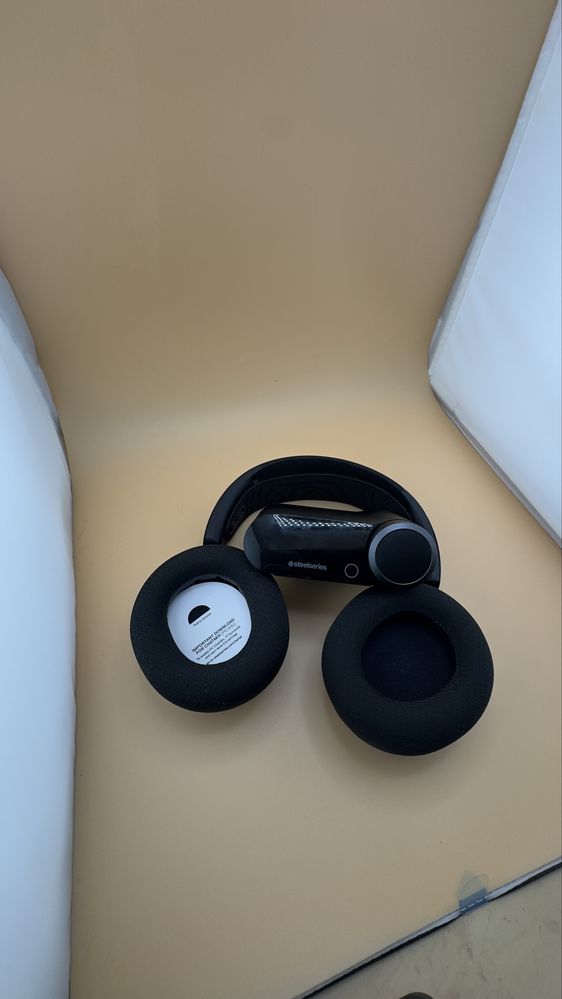 SteelSeries Arctis Nova Pro Wireless
