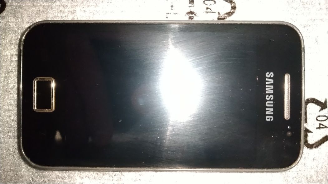 Телефон Samsung GT-S5830