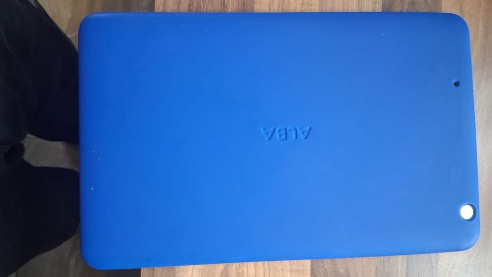 Планшет Alba 10 " комплект