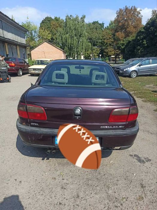 opel omega B потребує косметичного ремонту