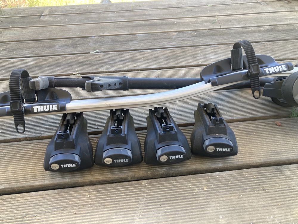 Thule Conjunto Barras de tejadilho e suporte bicicleta