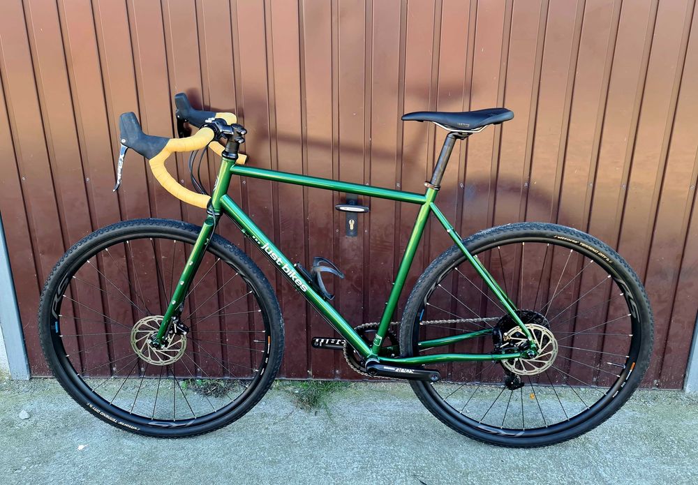 JUST BIKES JB06 / Stal CrMo 4130 / Hydraulika / Sram Apex 11s / Gravel