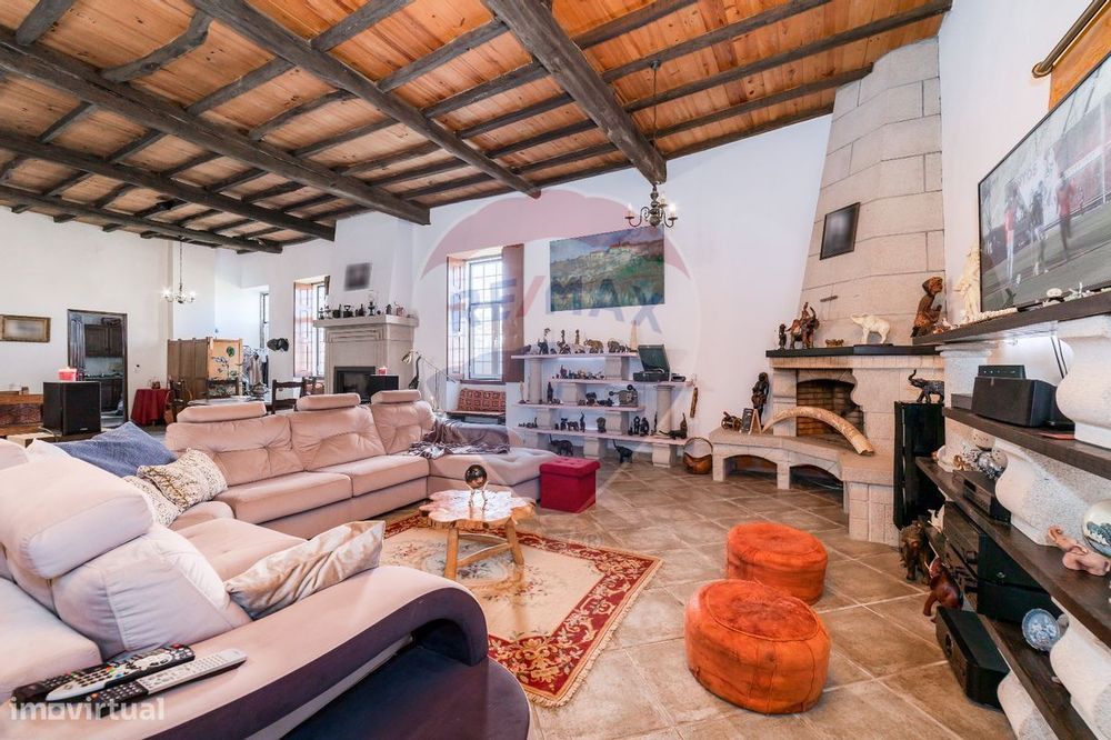 Moradia T4 para venda