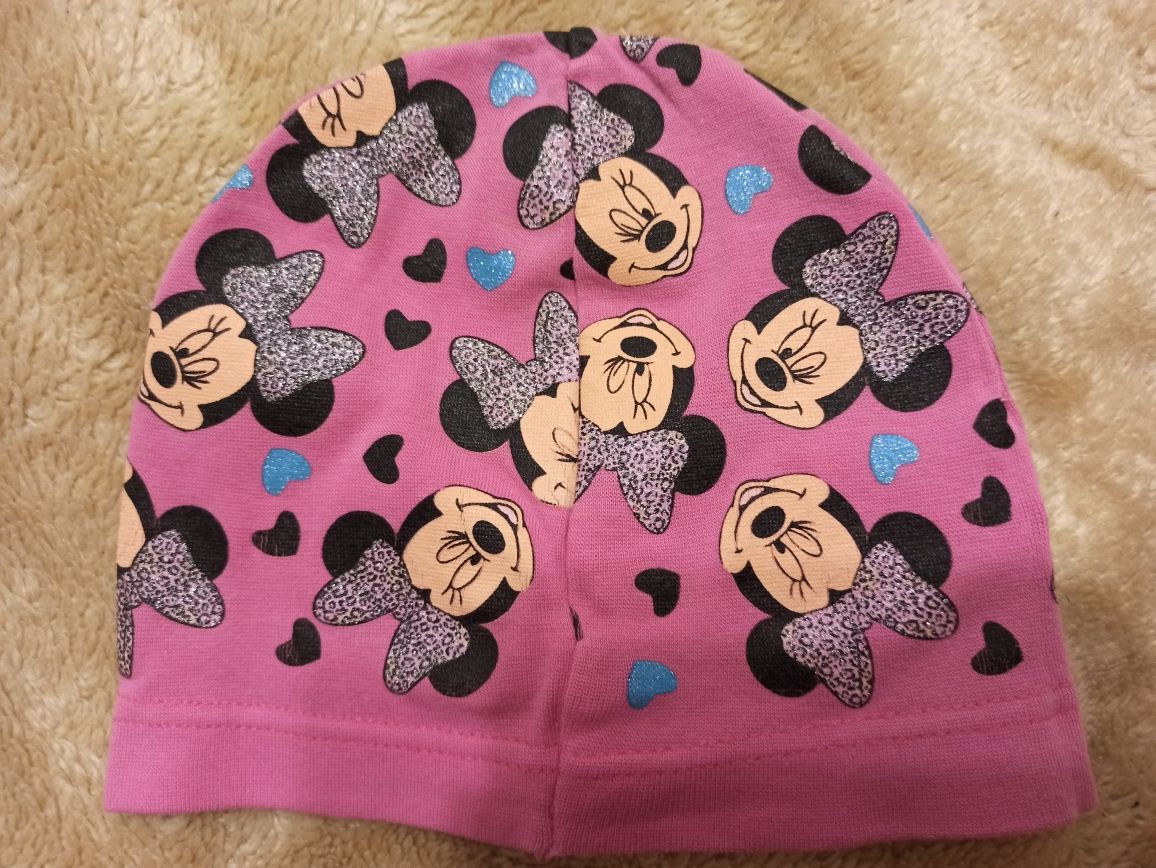 Cienka czapka czapeczka różowa z nadrukiem myszki Mickey rozmiar 92