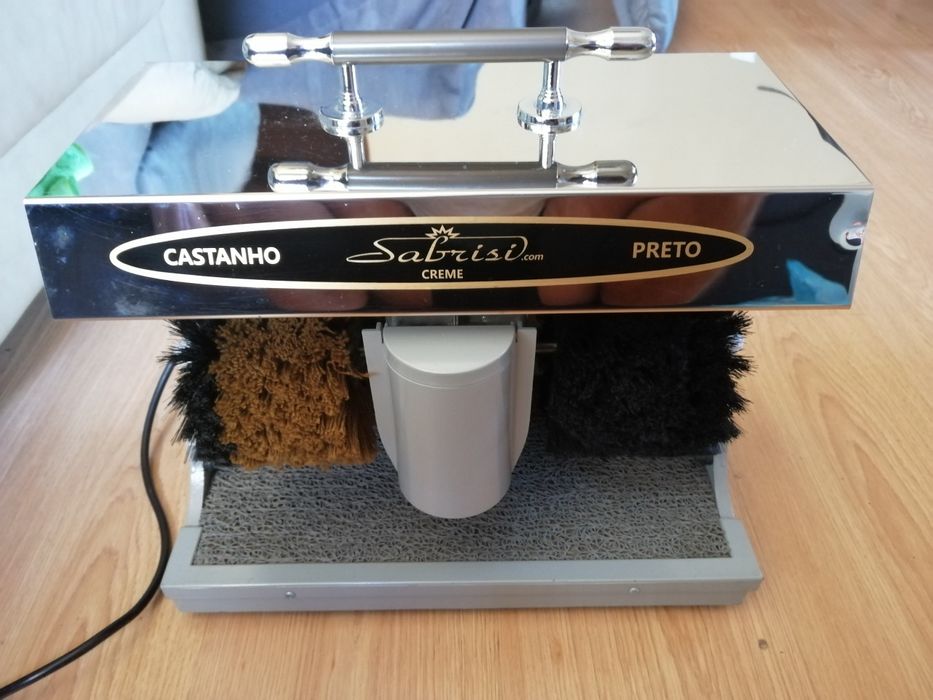 Máquina de engraxar e polir sapatos marca Sabrisi
