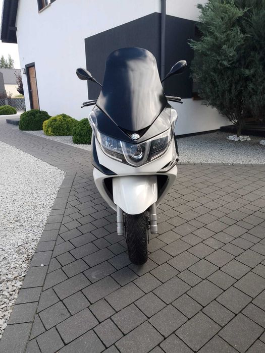 Sprzedam Skuter Piaggio X10. 125cm3. Przebieg 13000KM
