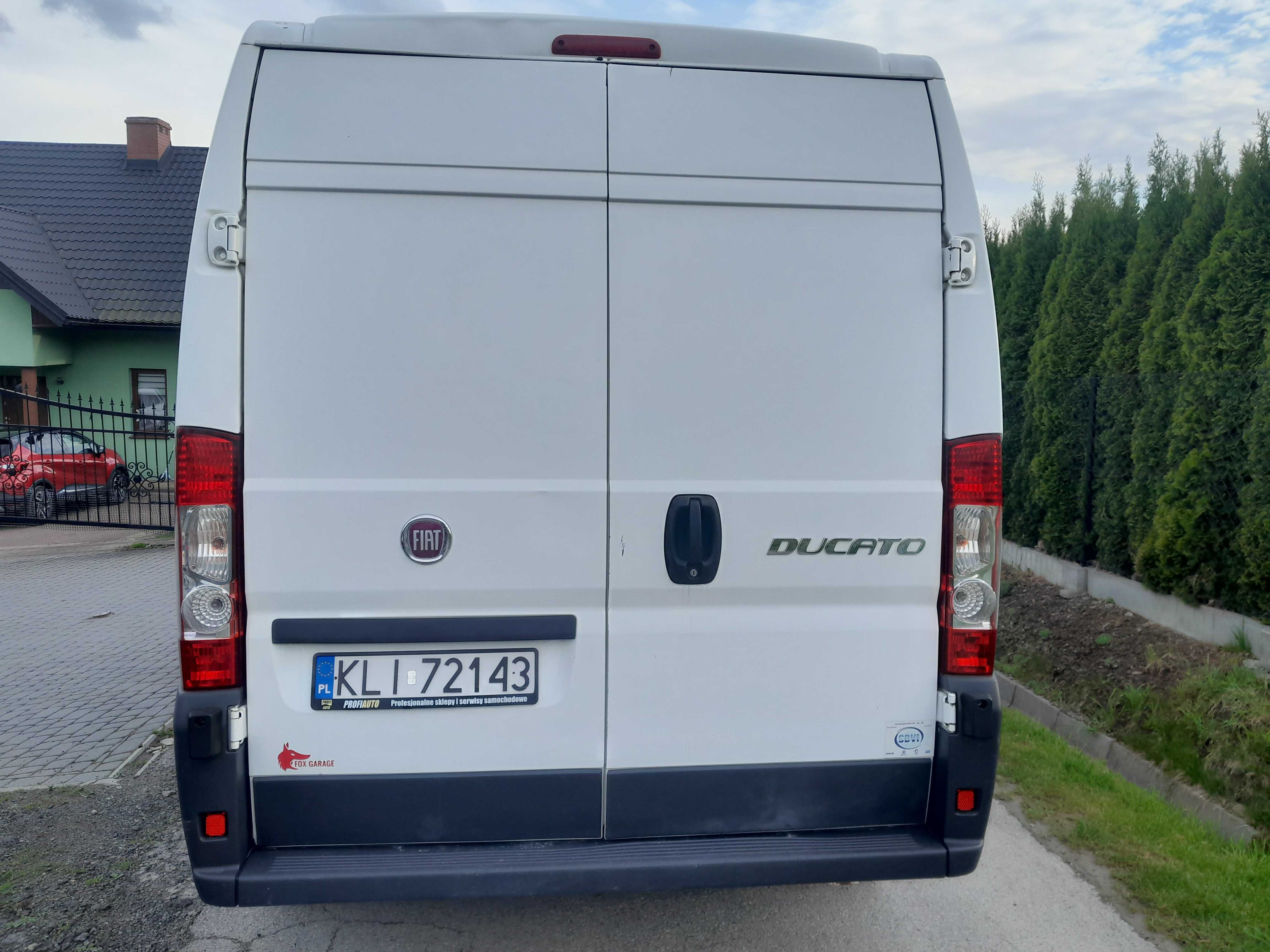 Przewóz osób Wynajem busa 9 osobowego wynajem bus blaszak transport