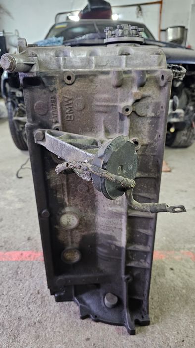 Блок m30b35 колінвал маслостакан