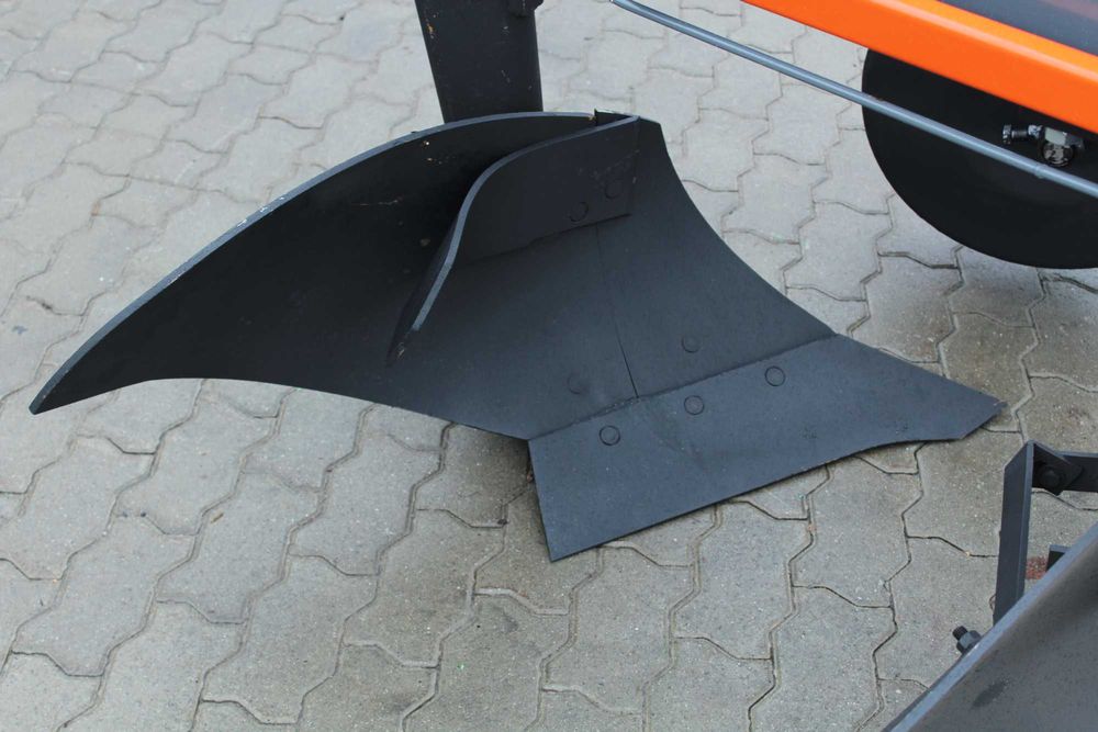 ПОСИЛЕНИЙ І МІЦНИЙ - Плуг навісний ПН vinmet рама 80/100 Велике Колесо