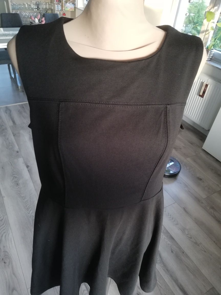 R. 40 nowa klasyczna czarna sukienka New look