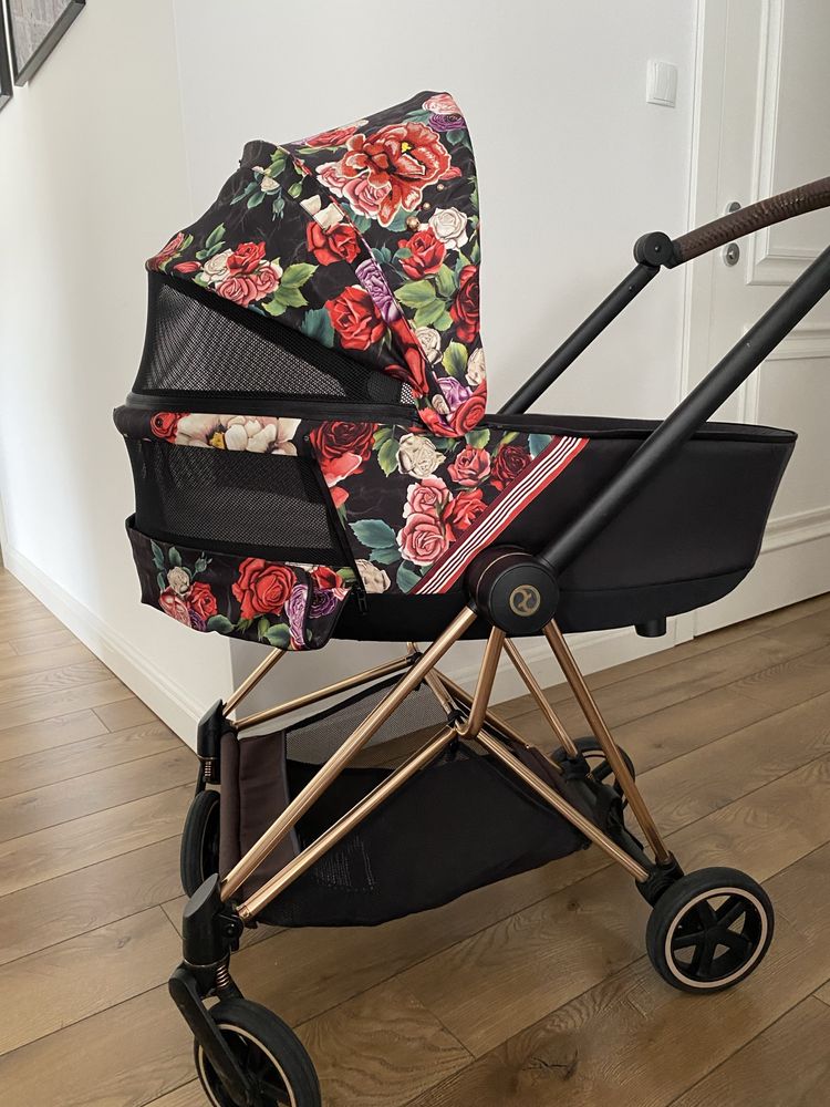Gondola Cybex Mios 2.0 Spring Blossom dark