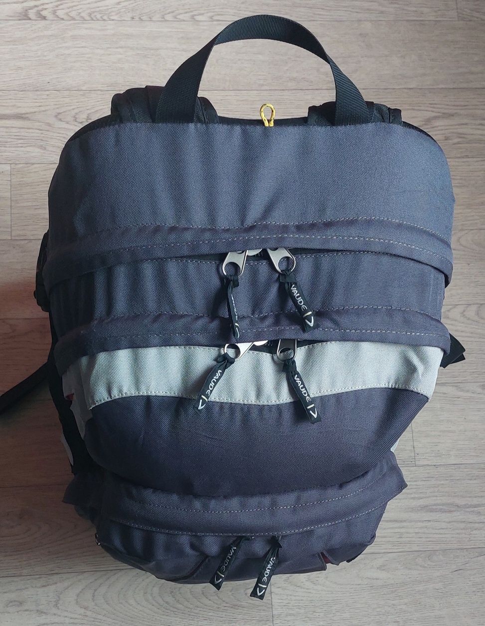 Рюкзак б/у городской Vaude араnhe 25L, с дождевиком (Germany)