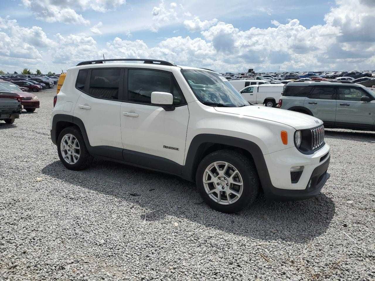 Бампер Jeep Renegade Розборка Jeep Renegade Джип Ренегейд Четверть