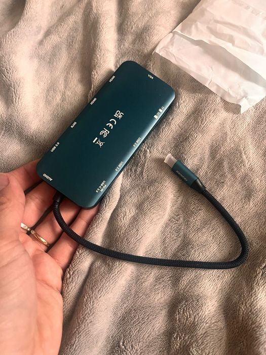 Adapter USB -C (hub)