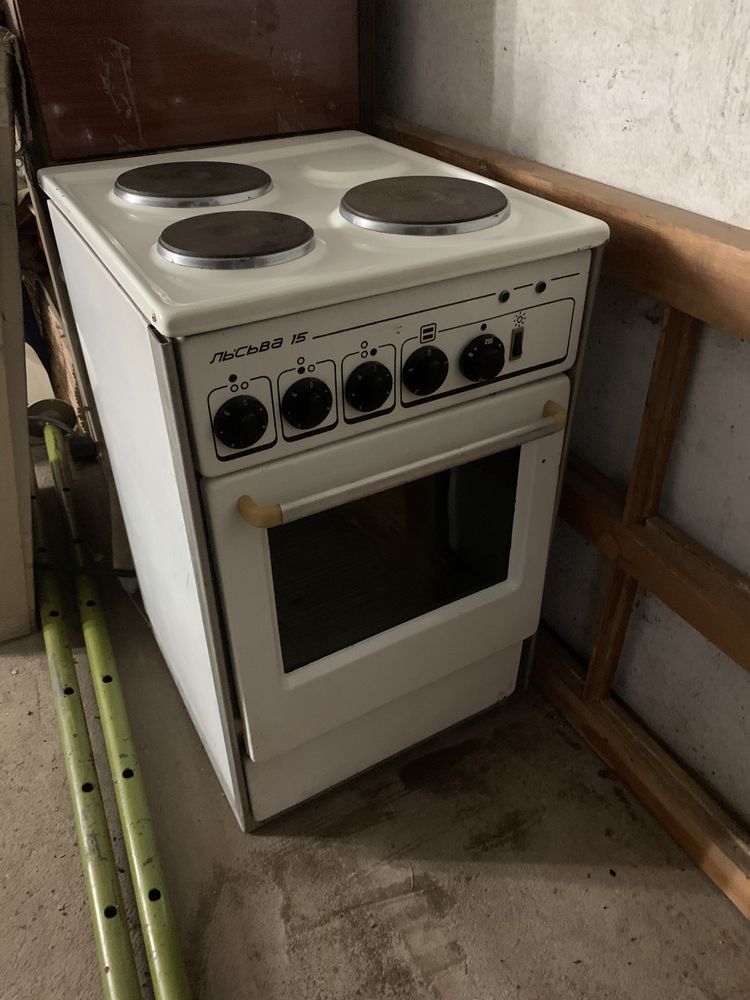 Продам плиту электрическую