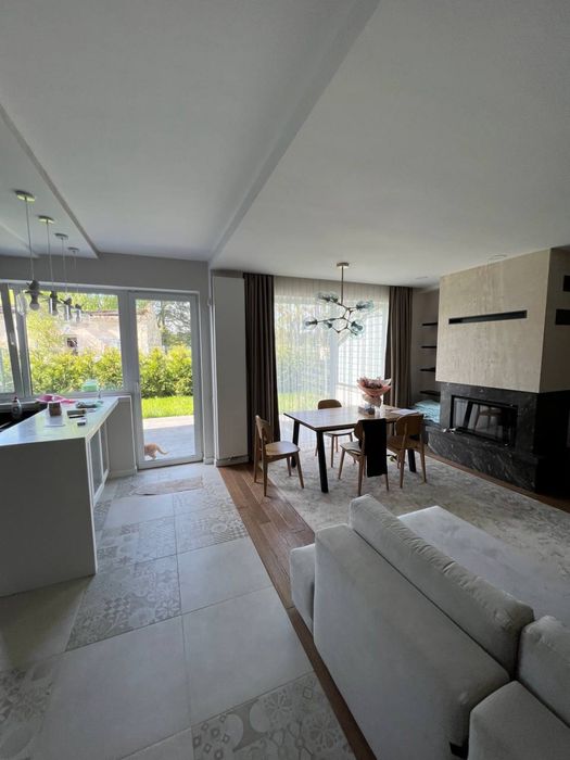 Оренда Преміум Котеджу в Брюховичах серед соснового лісу