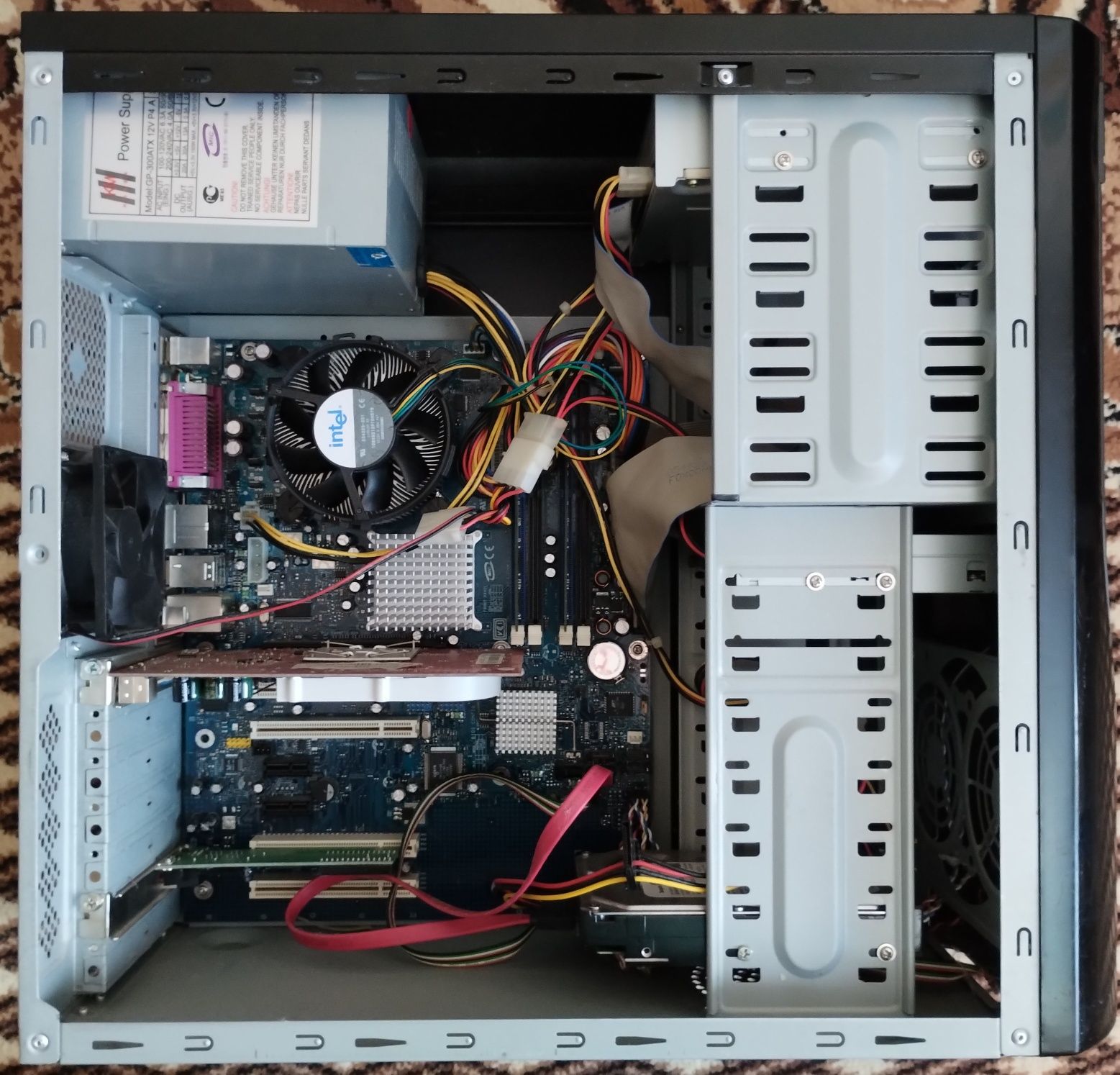 Системний блок Pentium 4 / 512 ddr/ 120 Gb / geforce 6600