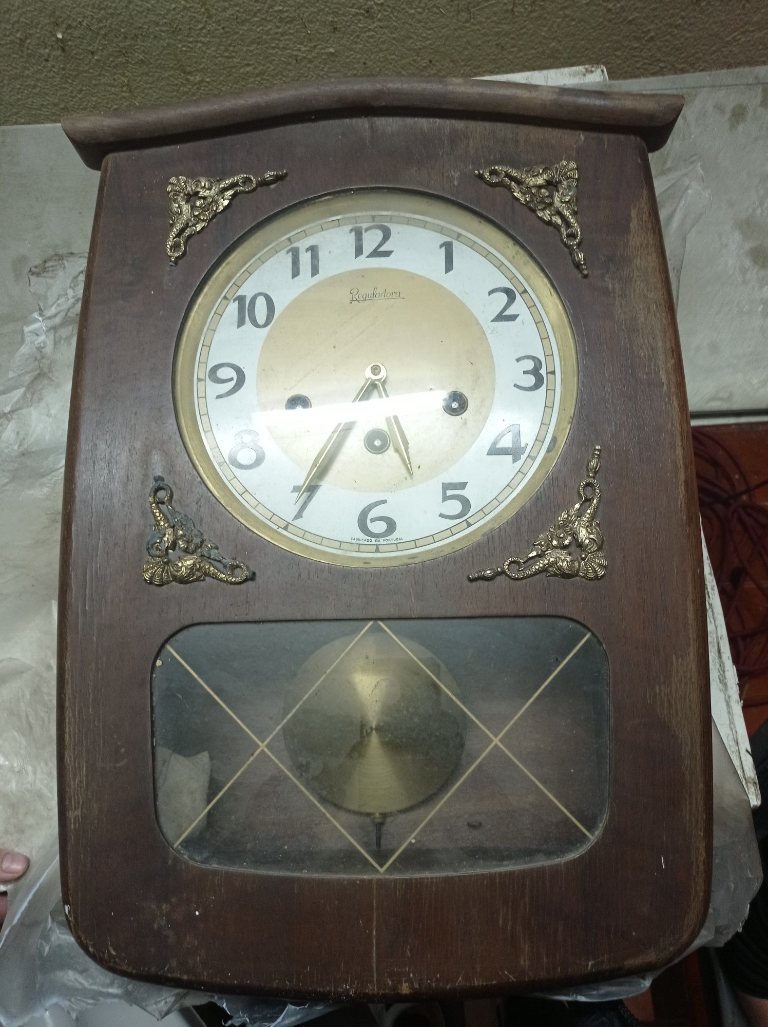 Relógio de parede antigo vintage