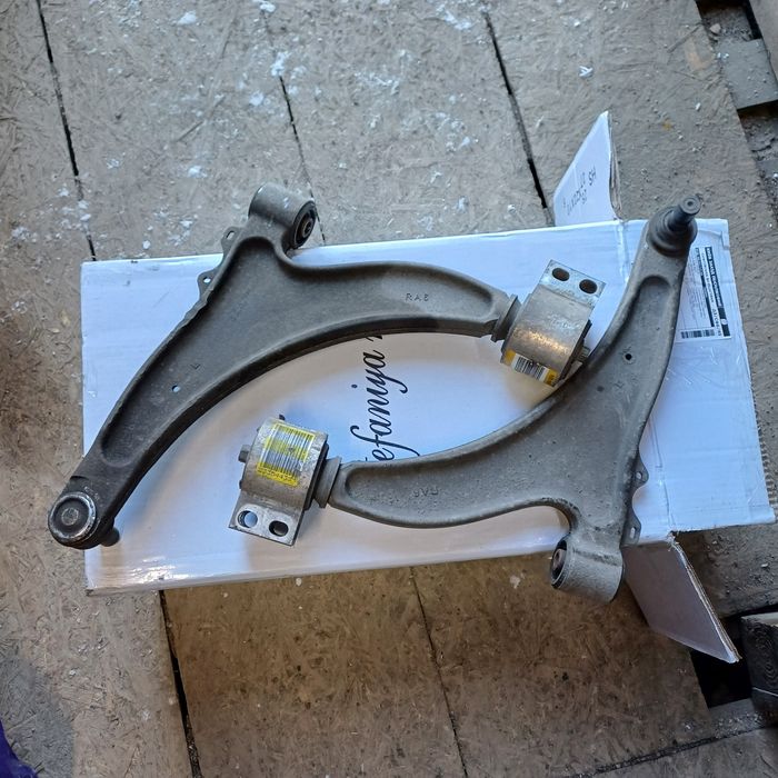 Ричаг передній Бьюик Регал 2017