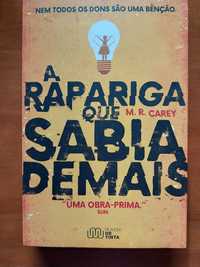 Livro "A rapariga que sabia demais" de M. R. Carey