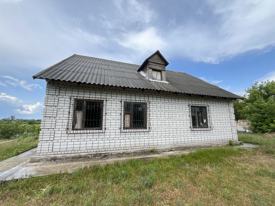 Будинок у селещі Куліши