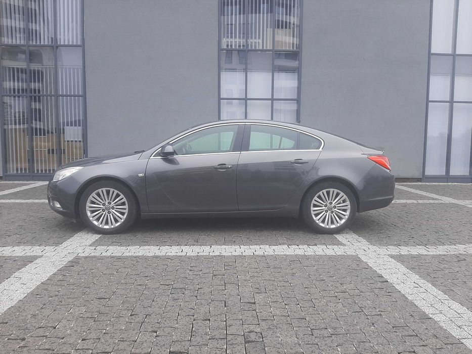 Опель Інсігнія 2012р,2,0д