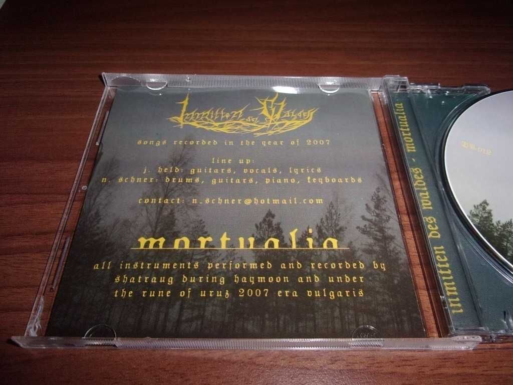 Inmitten des Waldes / Mortualia CD split