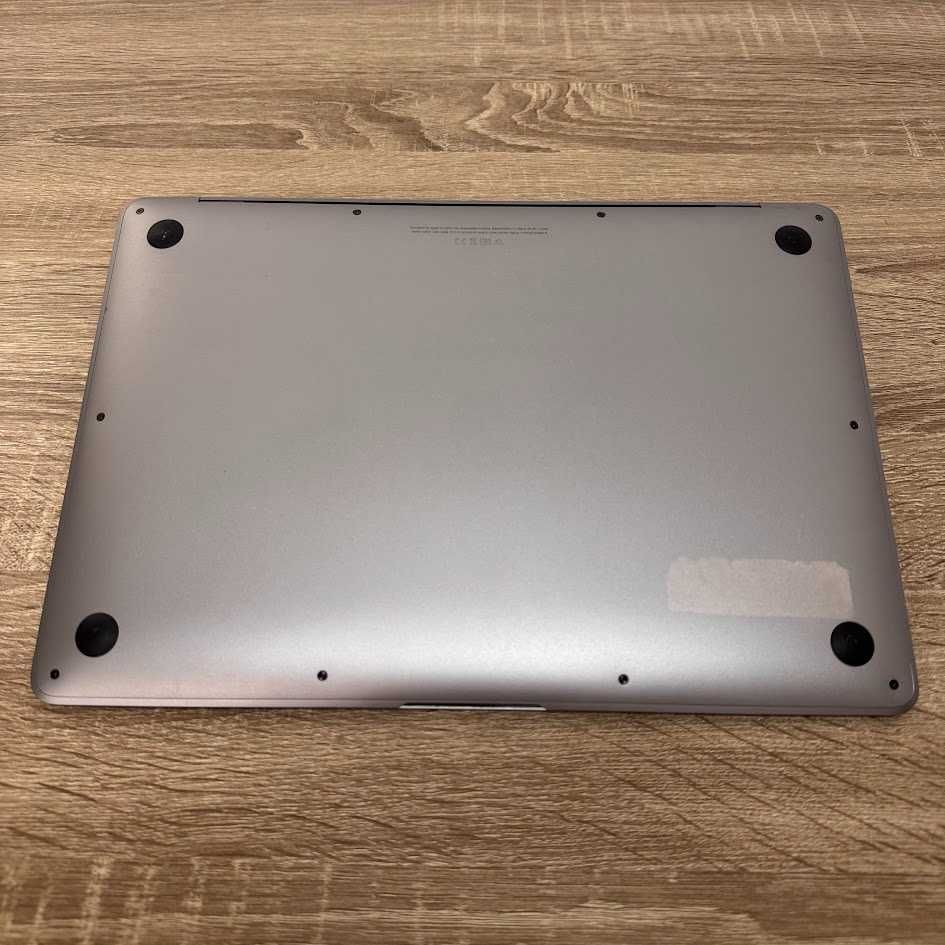 Apple Macbook Air 2020 M1 / 16Gb / SSD 256Gb - (код: M0612)