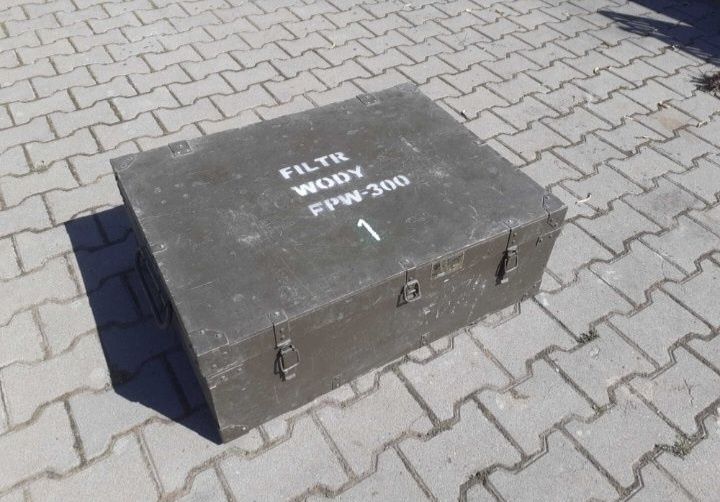 Skrzynia wojskowa 80x60x30 drewniana z okuciami