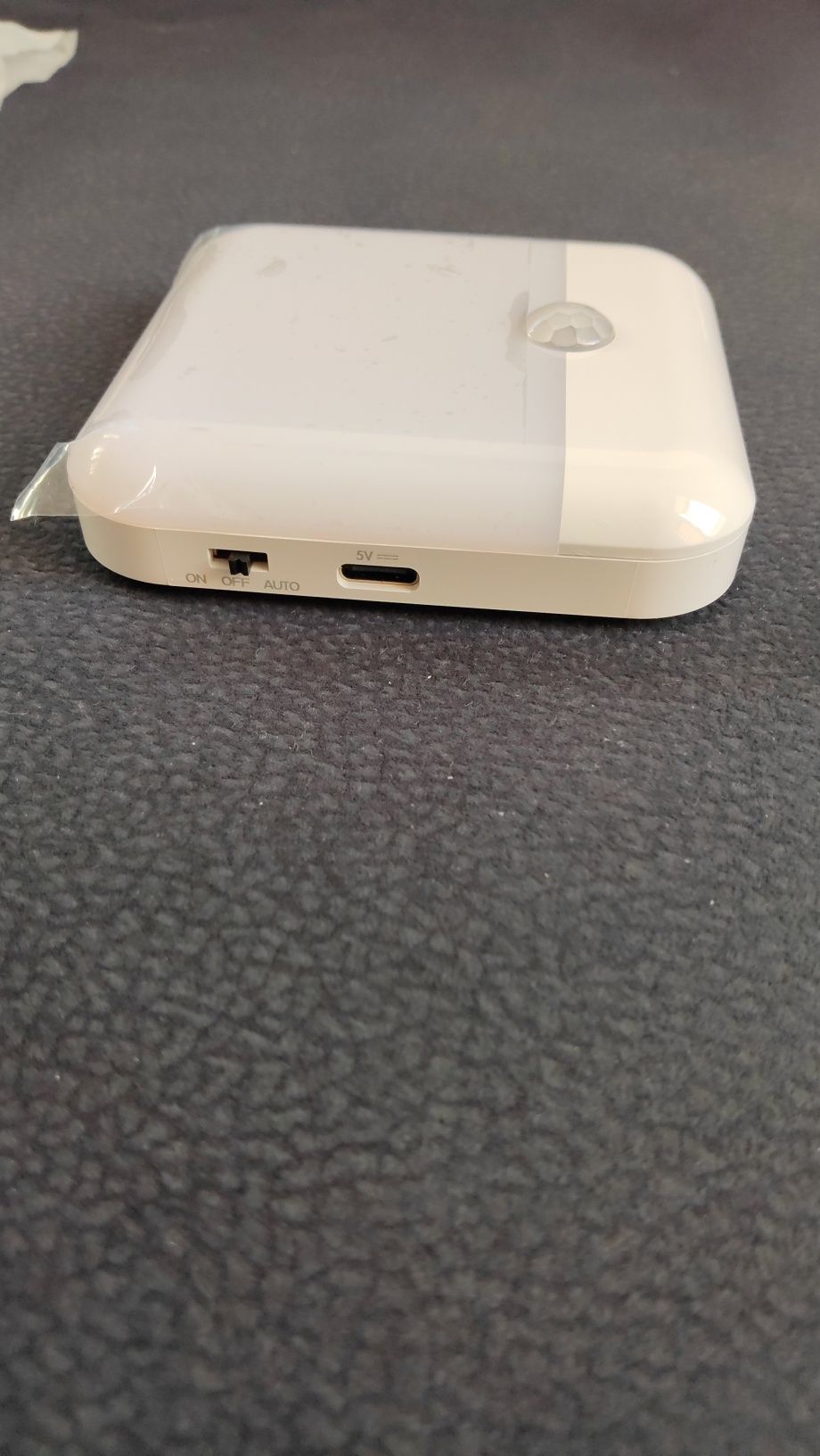 Nowa lampka led z czujnikiem ruchu
