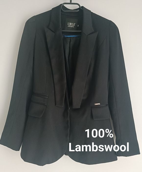 Wełniana czarna marynarka Simple rozmiar XS